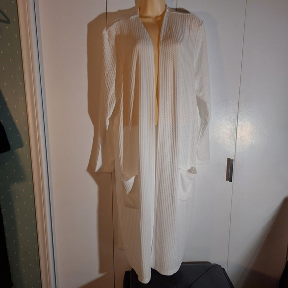 Rickis white waffle knit cardi duster. - Picture 2 of 6